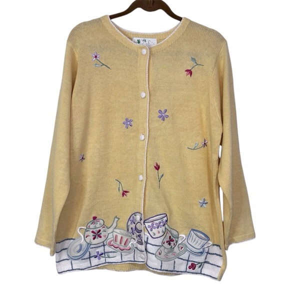 The Quacker Factory QVC Women’s Large Yellow Embroidered Sweater Buttons Easter - Picture 1 of 16